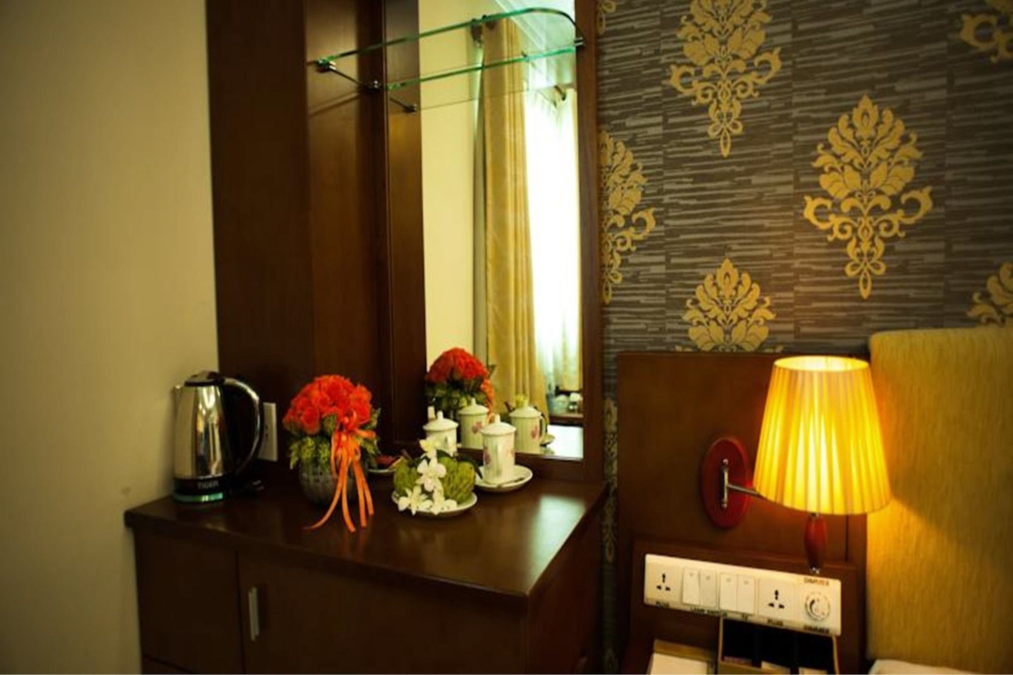 Adora Hotel Thành Pho Ho Chí Minh Esterno foto