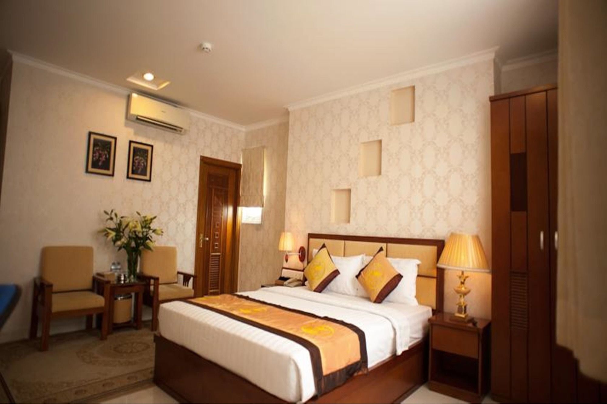 Adora Hotel Thành Pho Ho Chí Minh Esterno foto